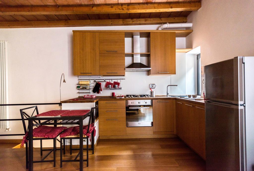 Apartment Polveriera Colosseum Roma Eksteriør bilde