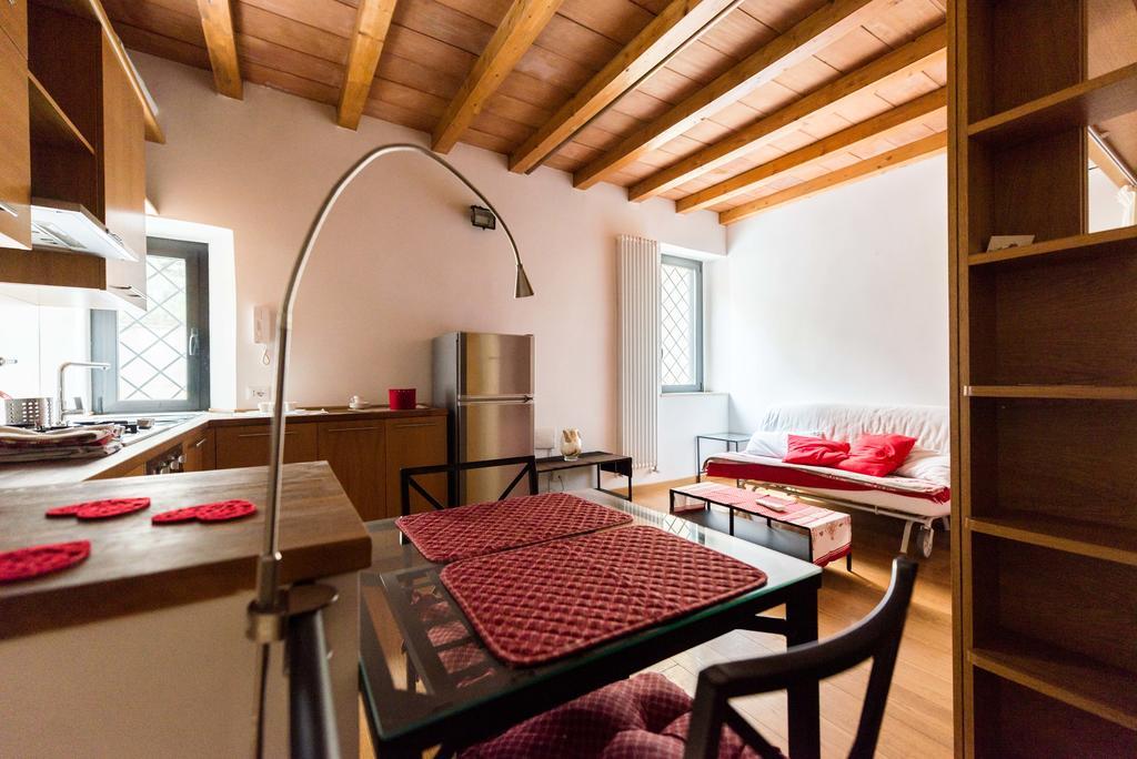 Apartment Polveriera Colosseum Roma Eksteriør bilde